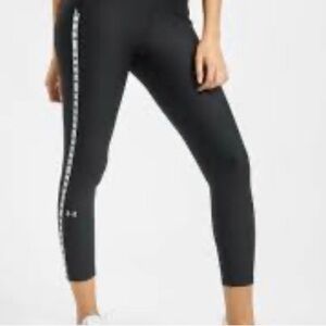 UNDER ARMOUR Black legging tights 3/4 length Black Size 2XL Plus Gym